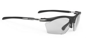 SP547306 משקפי שמש דגם RYDON SLIM של רודי פרוג'קט, צבע שחור עם עדשות מתכהות